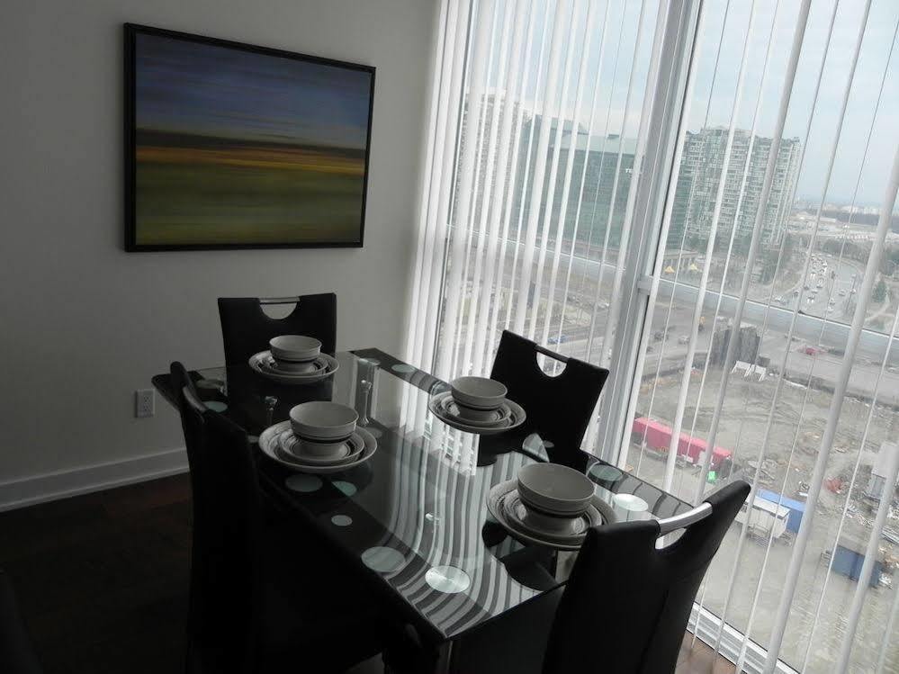 Pathway Suites Миссиссага Экстерьер фото